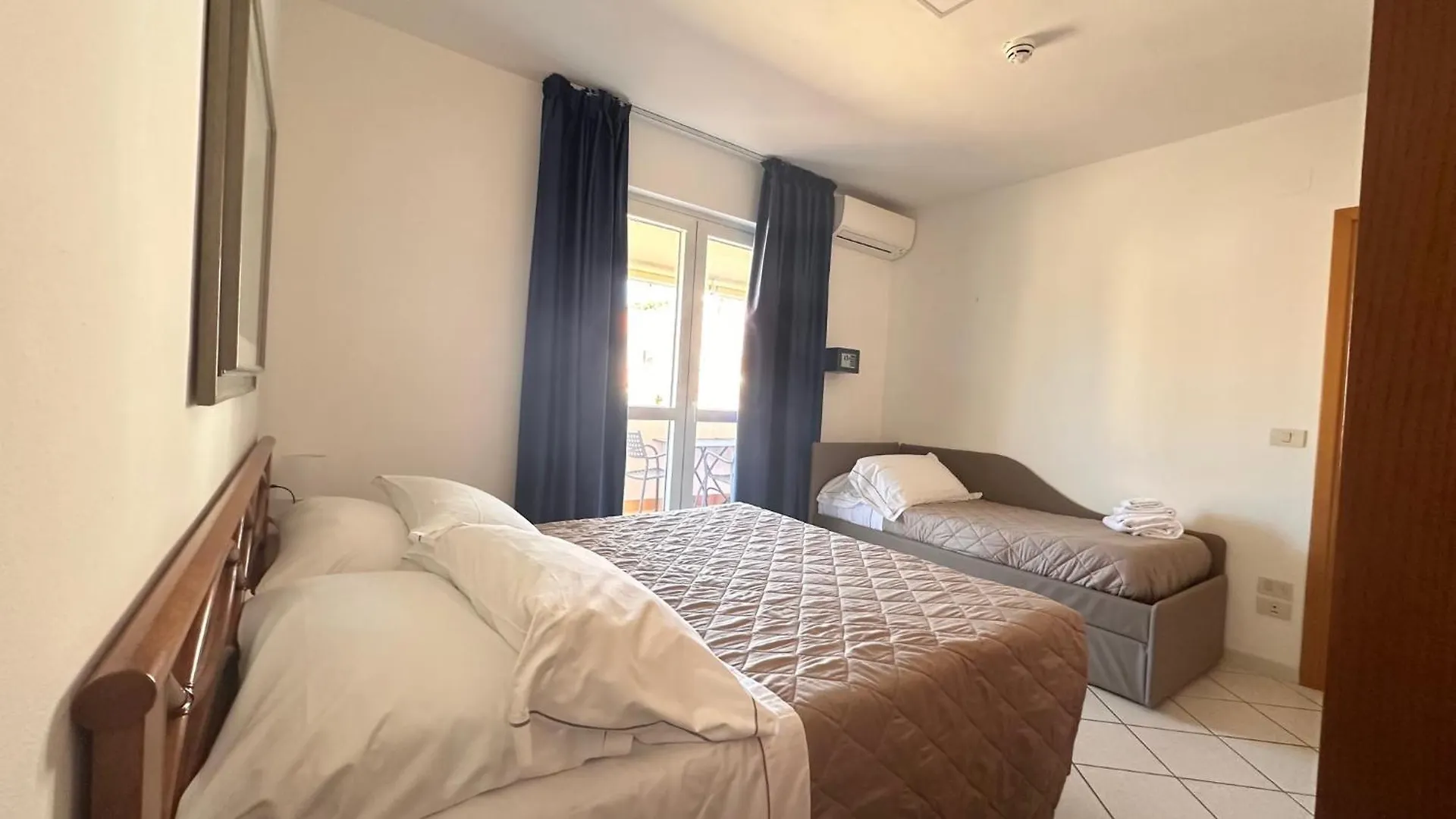 Hotel Baia Di Talamone 3*,