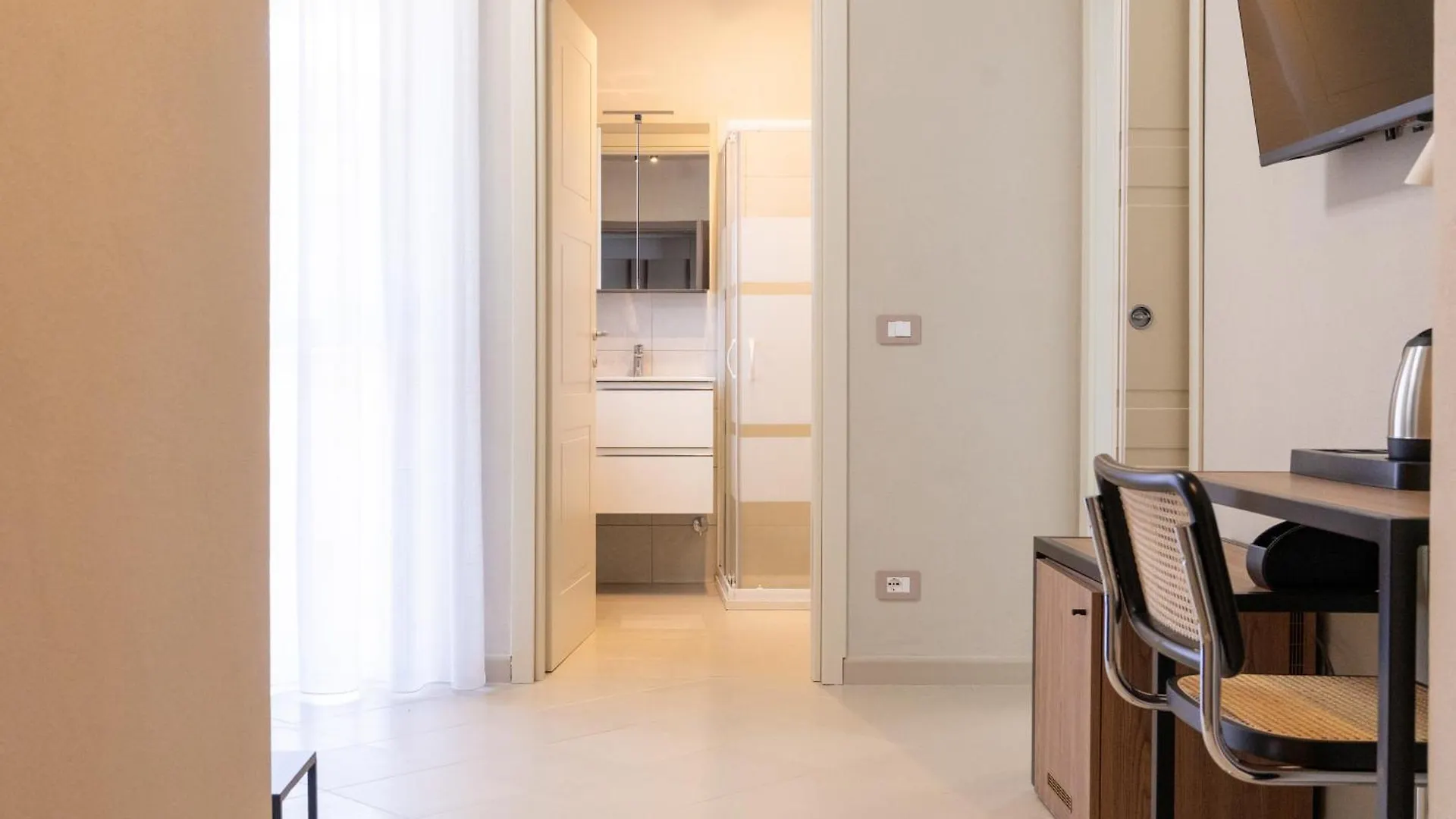 Hotel Baia Di Ταλαμόνε